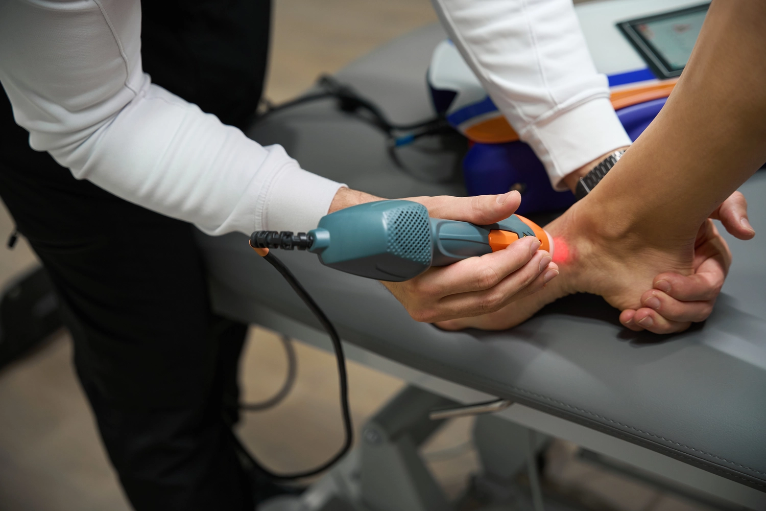 doctor performing treatment with ultrasound machin 2025 03 05 21 55 15 utc